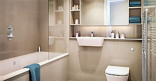 小户型欧式轻奢温馨浴室浴缸装修效果图