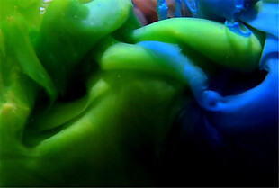 蓝绿液体混合流体视频素材