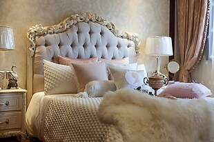 法式浪漫温馨风卧室装修效果图
