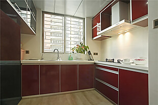 欧式室内厨房橱柜红色橱柜窗户装修效果图
