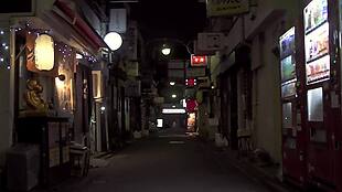 黑暗的日本小街