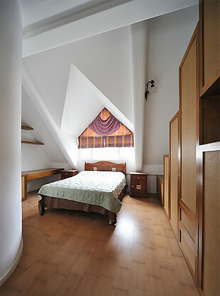现代时尚卧室木制家具室内装修效果图