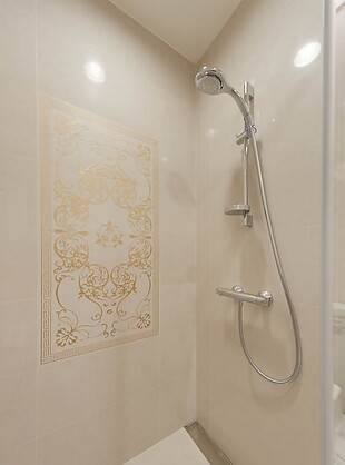 现代时尚金色花纹背景墙浴室室内装修效果图