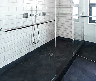 现代清新浴室黑色地板室内装修效果图
