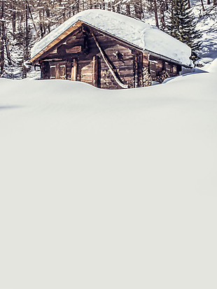 冬季雪地房子海报背景模板设计